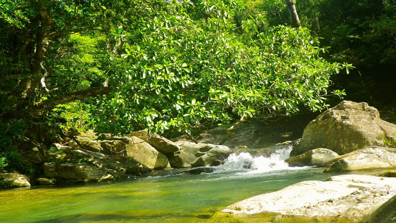 img transition hiker